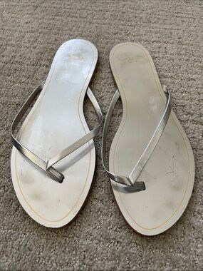 J. Crew Capri Silver Metallic Leather Flip Flop Sandals